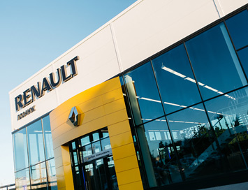 В Минске открылся первый автоцентр формата Renault Store