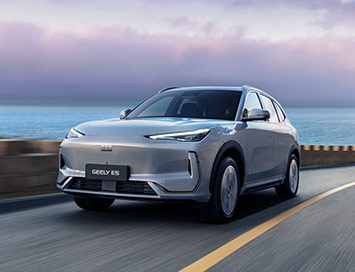 В Беларуси стартовали продажи более дальнобойной версии кроссовера Geely EX5