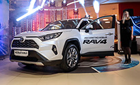 Тойота RAV4 2020