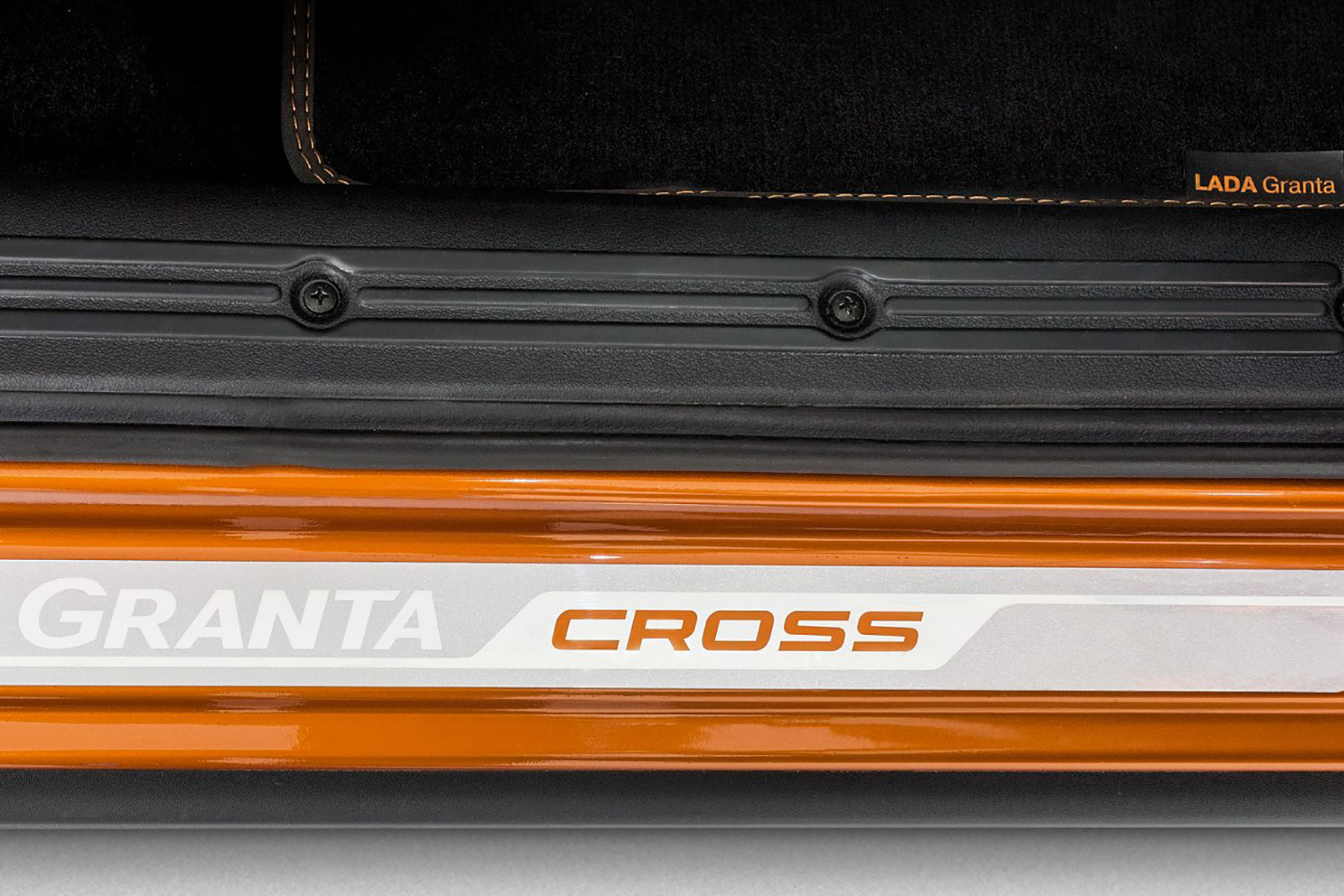  Granta Cross