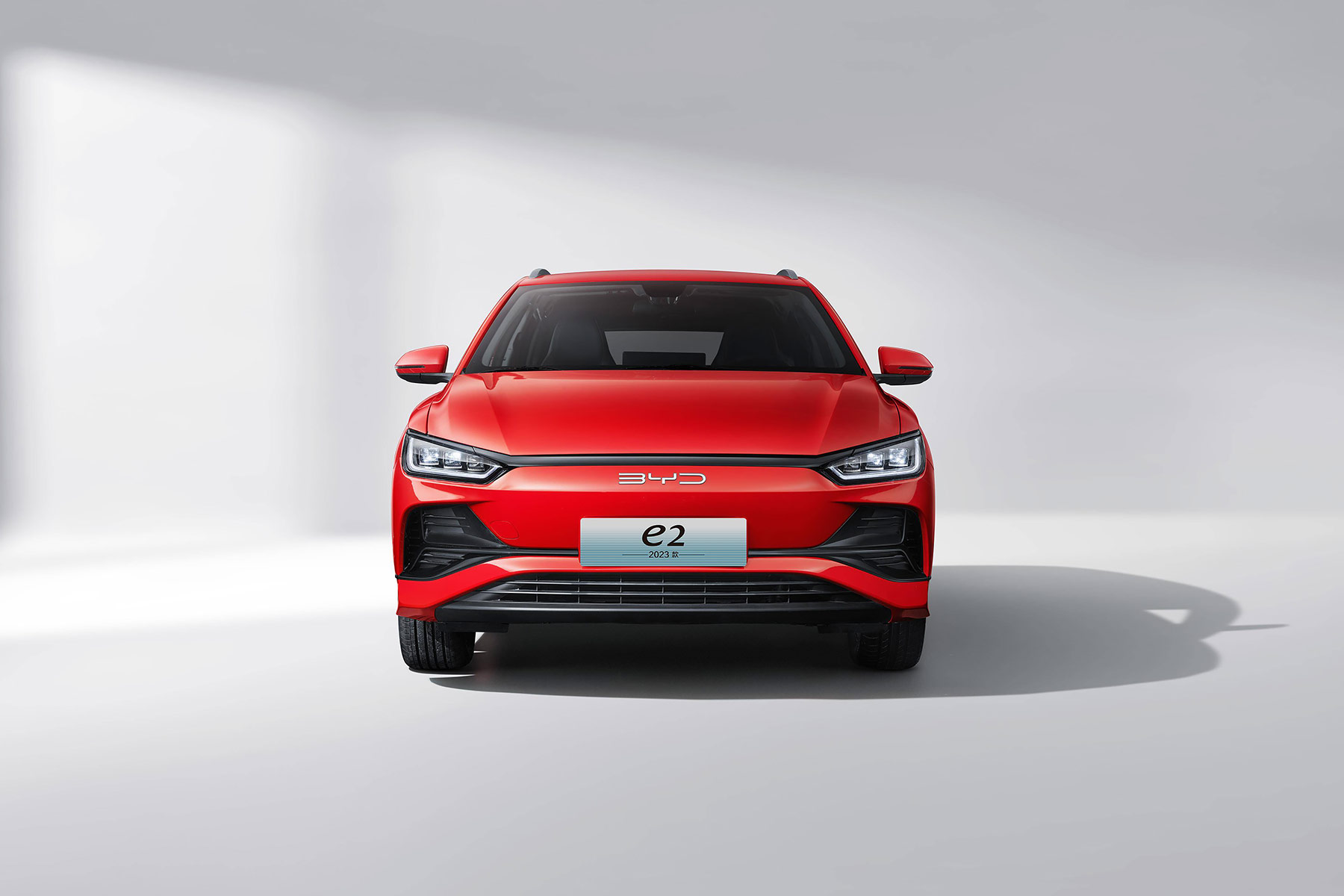Автомобиль BYD E2 (2019)